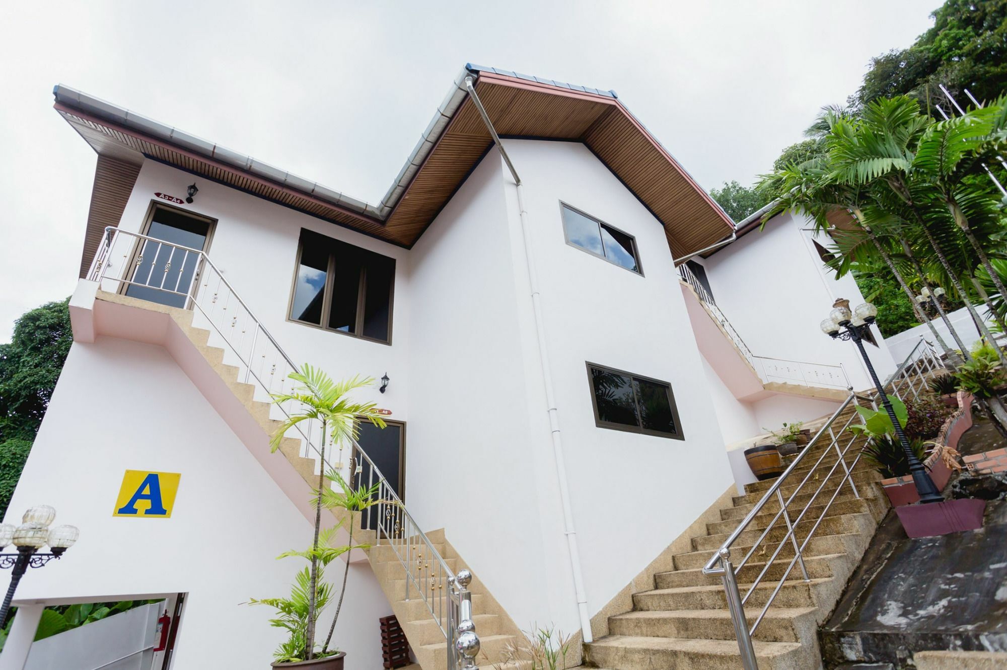 Rabbit Mansion2 Lägenhet Patong Exteriör bild